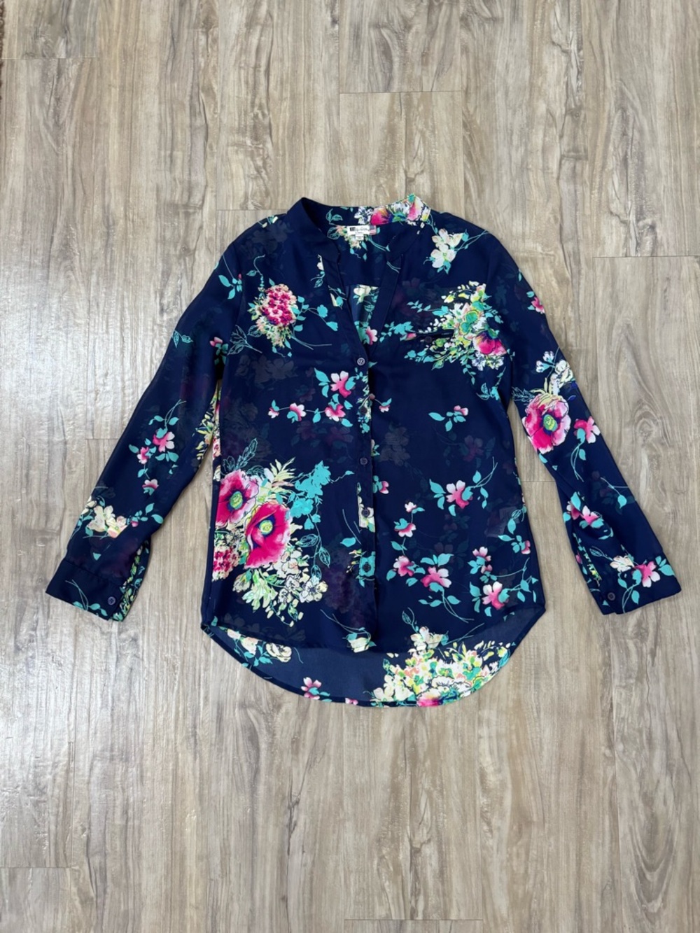 Kut from the Kloth Navy Floral Button-Up Blouse